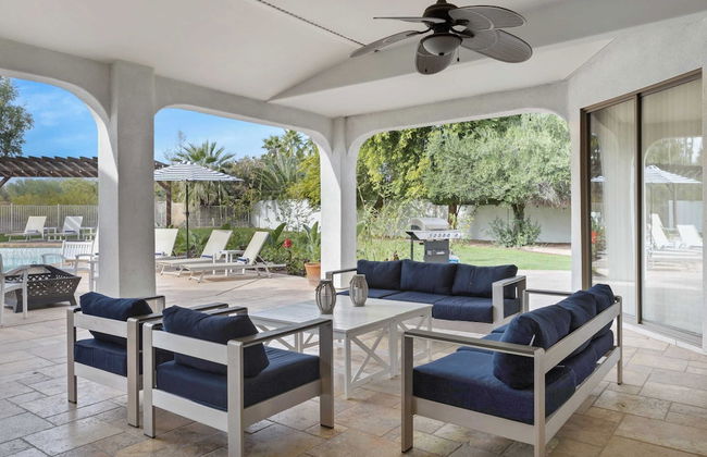 Sleeps 19, 7bdr Estate! Sports Court, Putting Green, Pool Farrier by Avantstay - Foto 5