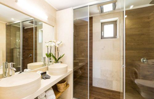 Thalmargia Villas, with Pool, Hot Tub & Ultimate Peace, By ThinkVilla - Photo 76