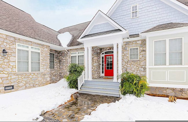 Stoney Creek Cottage Wintergreen w EV Charger - Foto 47