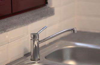 Villa & Stone House with Pool, 10 Mins to Skala Eressos Beach - Foto 5