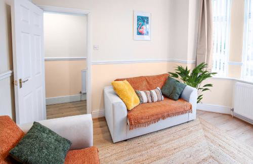 Newly Furnished Cosy 3 bed 20mins from City Center - Foto 10