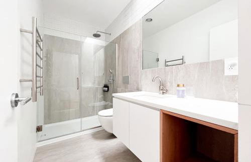 Modern, Charming, Spacious 3-Bedroom Retreat in Brooklyn with Rem-casa - Foto 52