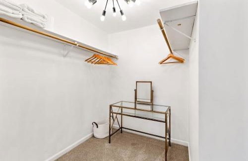 Perfect Sleep 20 Downtown 10 Queen Beds - Foto 46