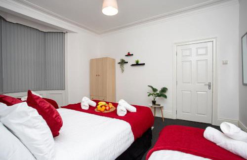 Characterful 2BR Victorian in Prime Jesmond - Fast WiFi & Walk to Station! - Foto 20