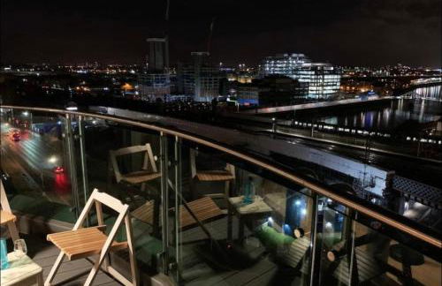 Designer Penthouse with Riverviews - G1 Glasgow City Centre, 3 Bedrooms, 2 Bathrooms, 1 Living room / Kitchen. Full Floor, Wrap Around Terrace, Panoramic Views, Off Central Station / Buchanan Street - Foto 47