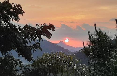 Chalé Pakere Montanha Lumiar - Conforto a mais de 1000 metros de altitude junto a natureza, wifi, piscina, sauna e água de nascente - locação do chalé sem prestação de serviços - Foto 59