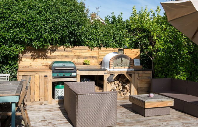 Tranquil Family Retreat 5 min to Beach Garden - Photo 7