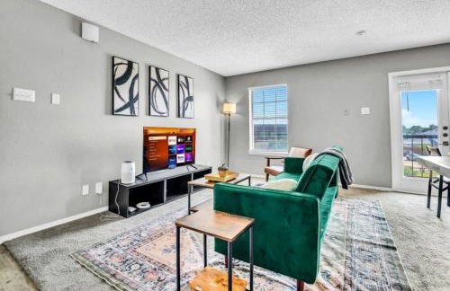 Fresh and Modern 2BR with Gym and Pool - Foto 6