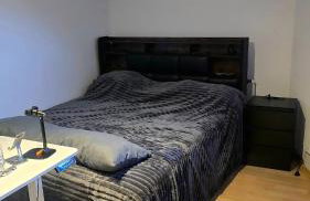 Modern Priv-Room -Gym-Balcony- Ideal for Work&Rest - Foto 6