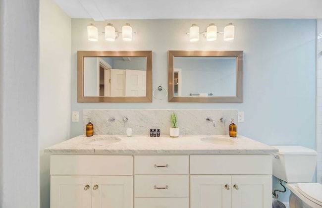 Lighthouse by Avantstay Beachfront View Home w/ Pool Table & Ping Pong - Foto 46