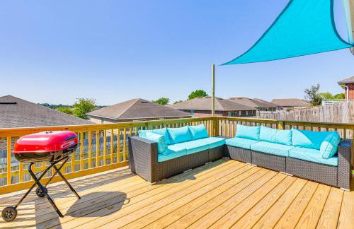 Outdoor Entertaining Space: Family Home in Milton - Foto 1