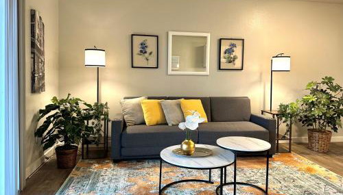 Cozy One-Bedroom Haven with Big Balcony - Foto 2