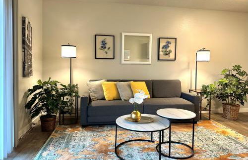 Cozy One-Bedroom Haven with Big Balcony - Foto 2