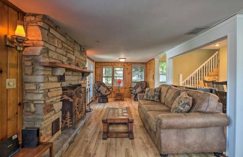 Pet-Friendly Home with Views of Lake Delavan! - Foto 4