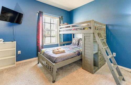 Walk to Tower Lake Family Home in Gated Community - Foto 20