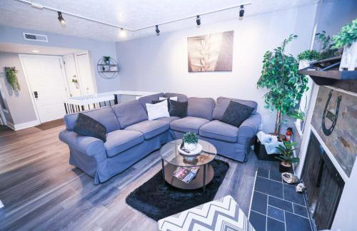 Cozy Retreat Golf, Lake & Nature at Beautiful Lake Monroe - Foto 7