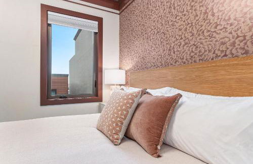 Brand New Condo in the Heart of Traverse City! - Foto 28