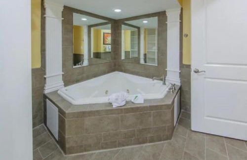 Perfect 2BD family vacation spot with Family Friendly Resort Activities on site - Foto 13