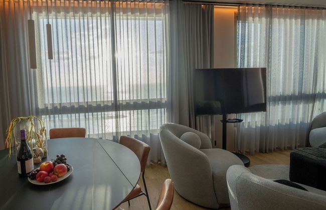 Panoramic Sea View Luxury Suite - Photo 6