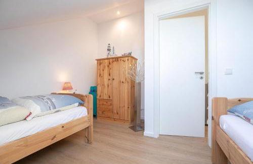 Rosengarten am Feldrand - Foto 23