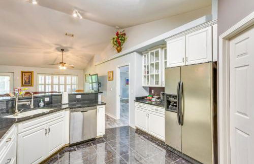 4 Mi to Beach Family-Friendly Home in Navarre - Foto 11