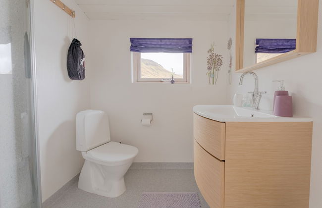 Waterfront Retreat | 2 Br Boathouse - Photo 14