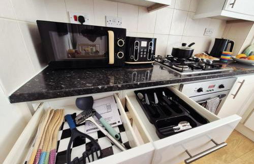 Highgate apartment - Feel right at home, spacious and convenient - 5mins from tube station - Photo 14