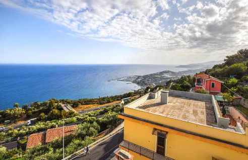 Nice Home In San Lorenzo Al Mare - Photo 16