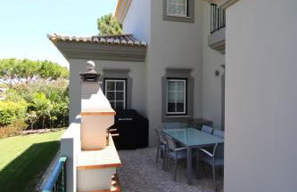Charming Exceptional Golf Villa in Algarve - Photo 41