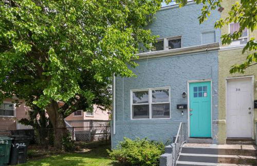 4BR 2BA Hot Tub Home By The Bay - Foto 50