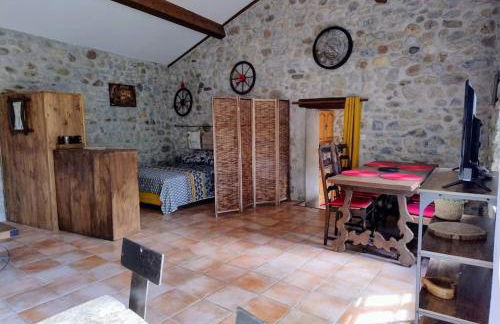 lou caladou gîte en pierre avec bain à remous - Foto 6