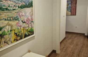 EL ÚNICO apartment with jacuzzi and art - Photo 24