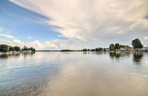 Waterfront Michigan Center Home w/ Boat Dock! - Foto 38