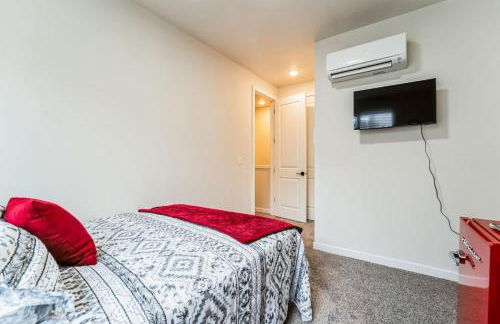 World Travel without leaving PDX - Foto 9