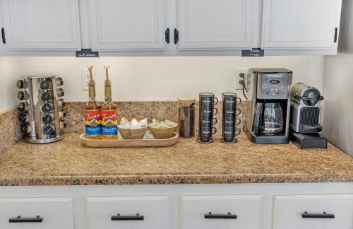 IndyOasis: pool*spa*games*BBQ*4BR2BA. Wlk2Festivls - Foto 14