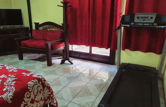 Casa hermosa a 20 minutos del aeropuerto - Photo 18