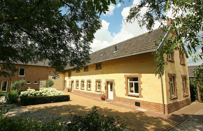 Lovely Farmhouse in Wijlre With Forest Nearby - Photo 55