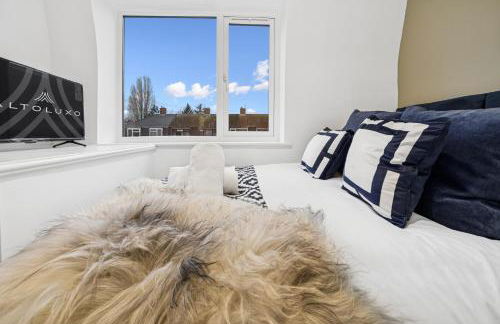 Bude Road Cosy and Modern Retreat Transport Link 4 BR By AltoLuxo Short Lets & Serviced Accommodation - Foto 4