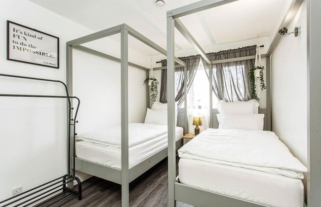 Immaculate 2-bed Apartment in Dagenham - Photo 4