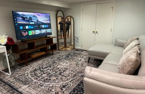 Single Family House in Arlington - Photo 10