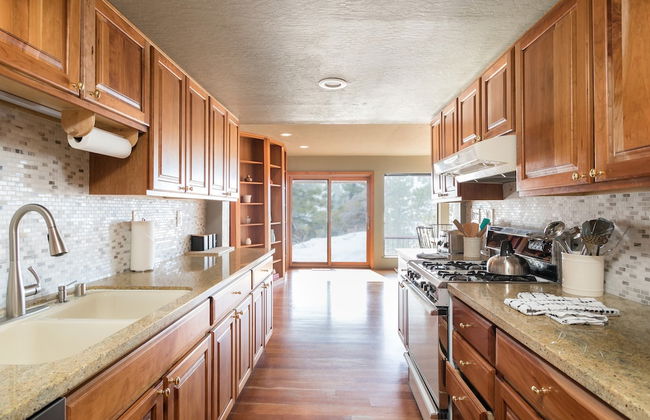 Juniper by Avantstay Incredible Mountainside Home w/ Incredible Lake Views! - Foto 12