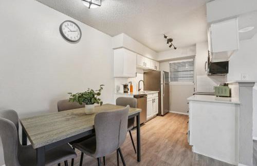 The Landry 388 Spacious and Cozy 2 Bedroom 1bth - Foto 22