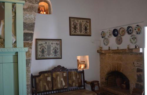 The Priest's Traditional House Kalithies - Foto 9