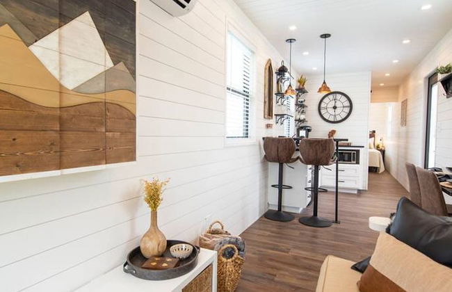 The Newtonian Tiny Container Home Near Magnolia - Foto 3