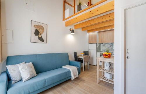 Authentic Studio with Terrace by HostWise - Foto 10