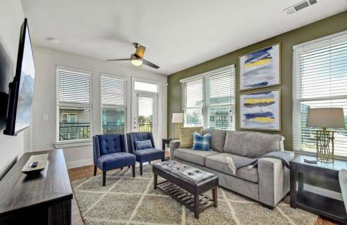 2BR Airy Getaway Near Downtown Pool Gym - Foto 6