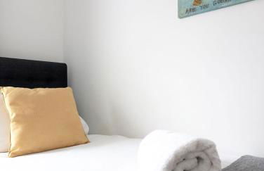 St Johns Hse-Sleeps 6-Fully Equipped-Workers-short, long stays - Foto 19