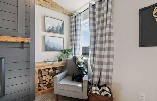 Modern Cabin Vibes, Vaulted ceilings, Sleeps 8! - Foto 11