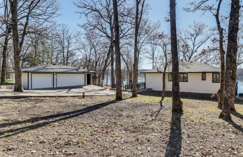 Waterfront Deck! Shell Knob Gem on Table Rock Lake - Foto 31