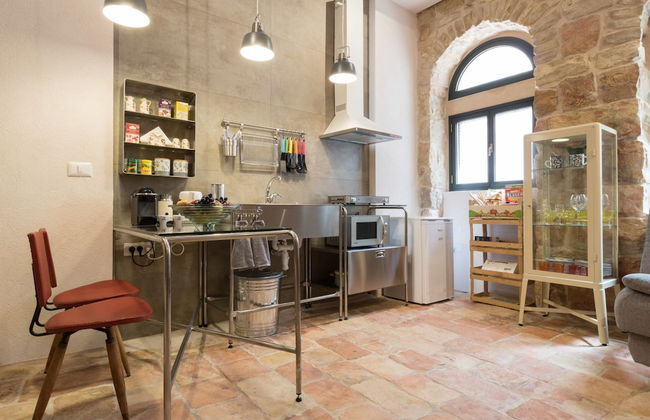 Best Location Jerusalem Stone Apartment - Photo 7